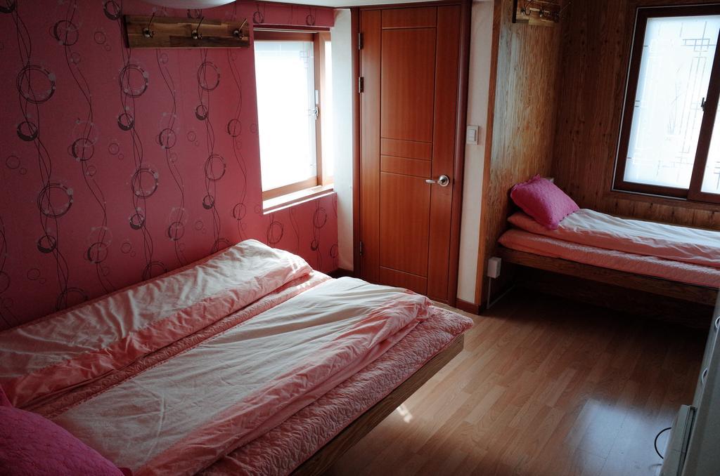 Bong Backpackers Hostel Seul Cameră foto