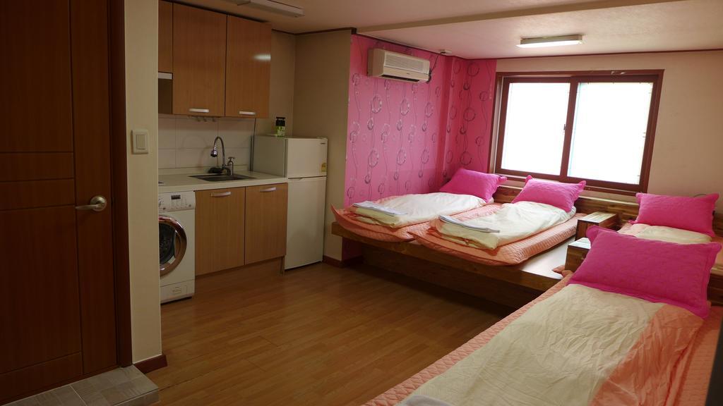 Bong Backpackers Hostel Seul Cameră foto