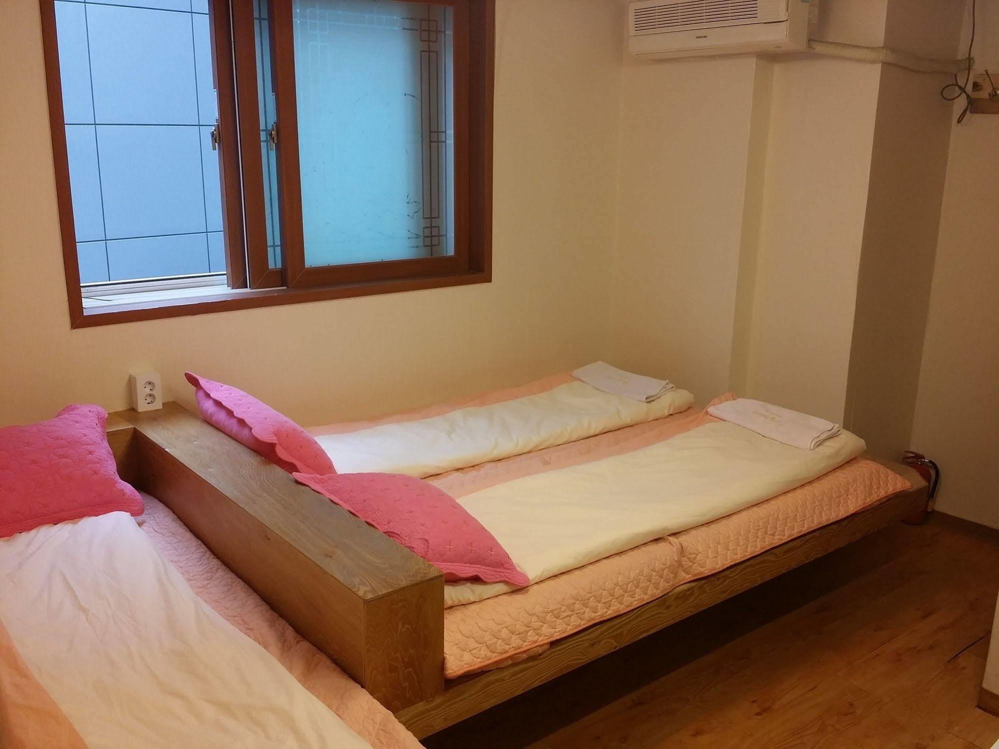 Bong Backpackers Hostel Seul Exterior foto