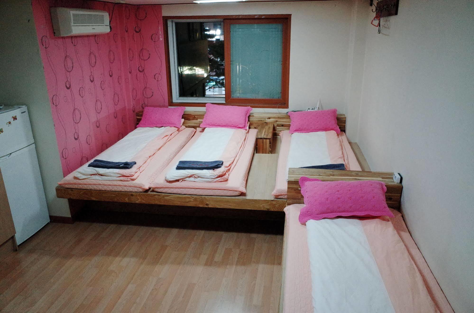 Bong Backpackers Hostel Seul Exterior foto